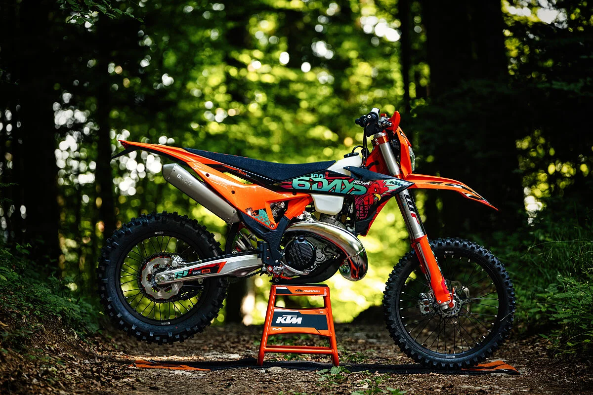 2027 KTM EXC 6DAYS Range_06